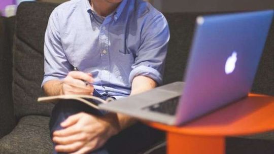 Podszywają się pod ZUS w mailach. Nie daj się nabrać