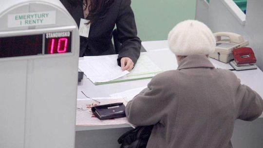Podwyżka emerytur i rent od marca. Ale duża nie będzie