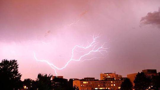 Pogoda: Idą silne burze i opady gradu