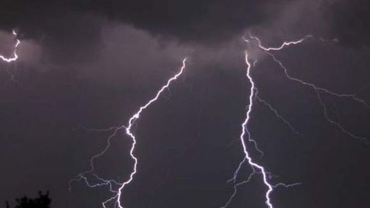 Pogoda: Po upalnym dniu może zagrzmieć