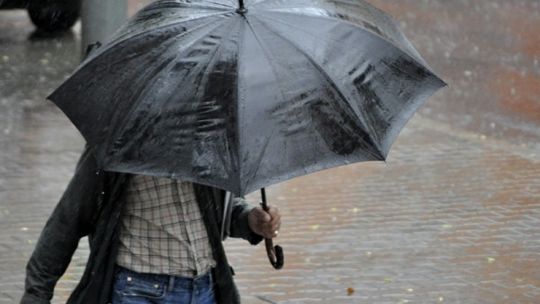 Pogoda: W niedzielę deszczowo i burzowo