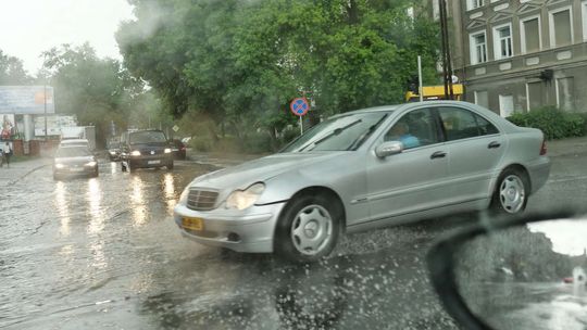 Pogoda w poniedziałek w woj. lubelskim. Burze z ulewnym deszczem i gradem