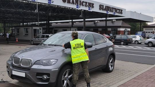 Pogranicznicy przechwycili kradzione BMW warte 300 tys. zł