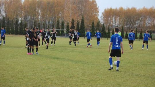 Pogrom w Komarówce Podlaskiej, ważna wygrana Unii Żabików. Grała bialska klasa okręgowa