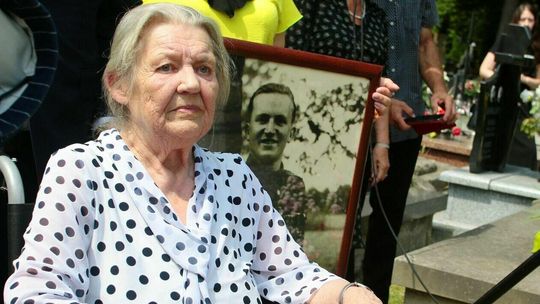 Pogrzeb Henryka Wieliczki ps. „Lufa”. Został zamrodowany w 1949 roku