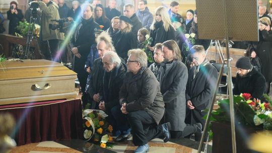 Pogrzeb Romualda Lipko. Bliscy, przyjaciele i fani pożegnali muzyka [zdjęcia, wideo]