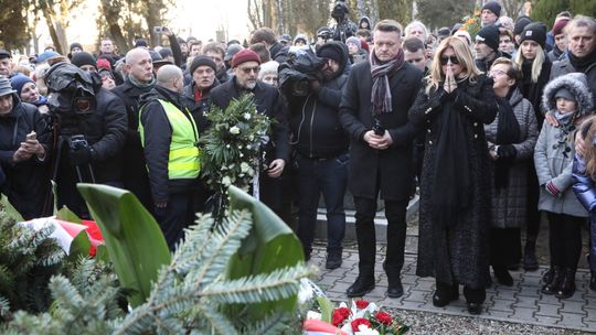 Pogrzeb Romualda Lipko. Rodzina, przyjaciele, fani i mieszkańcy Lublina pożegnali artystę [zdjęcia, wideo]