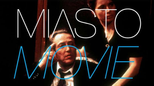 "Pogrzeb" w Miasto Movie