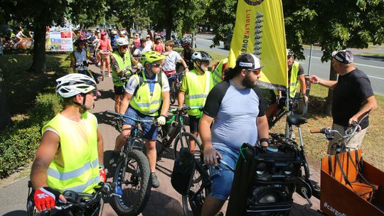 Pojechali dla Karoliny z Puław. Rowerzystka zginęła w wypadku [zdjęcia z przejazdu]
