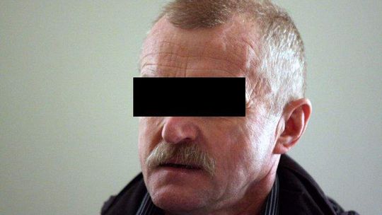 Pokłócili się o mecz, wbił synowi nóż w szyję. Dostał 6 lat