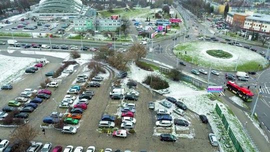 Pokój z widokiem na rondo. Deweloper chce budować 11-piętrowy blok na LSM, radni PiS przeciwni