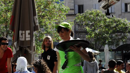 Pokolenie Z idzie do wakacyjnej pracy