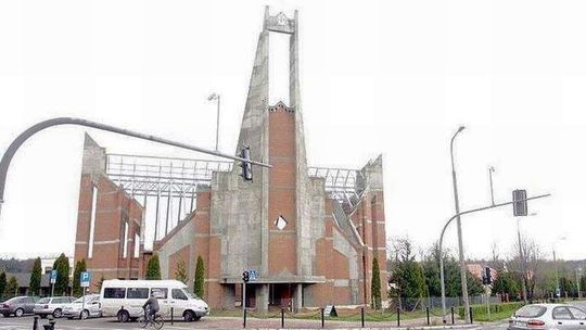 Pół miliona na dach kościoła. Kabaciński nie odpuszcza radnym z Kraśnika