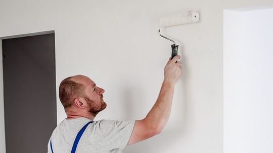 Pół roku temu to było nie do pomyślenia. Na remont mieszkania już nie trzeba tyle czekać. Tylko te ceny