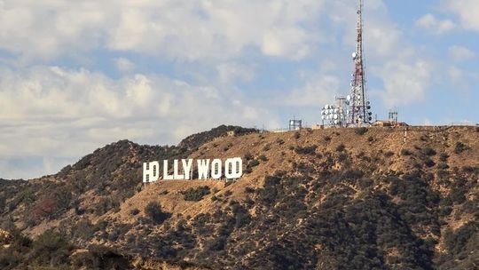 Polacy bardzo lubią chodzić do kina. W zeszłym roku na seanse poszło 60 mln widzów