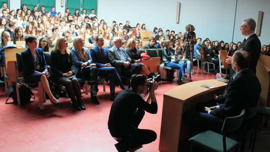 Połączenie studiów i pracy. UMCS chce tu wdrożyć ten pomysł