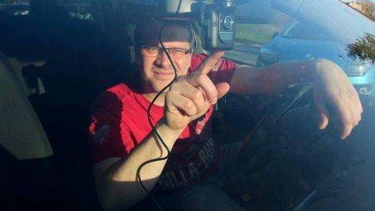 Policja apeluje: Wysyłajcie filmiki z agresywnymi kierowcami (wideo)