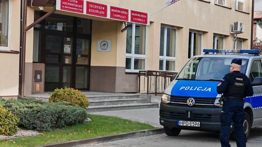 Policja kontroluje szkoły po atakach na Mazowszu. W Lubelskiem sprawdzono już 1000 placówek, odnotowano 2 incydenty