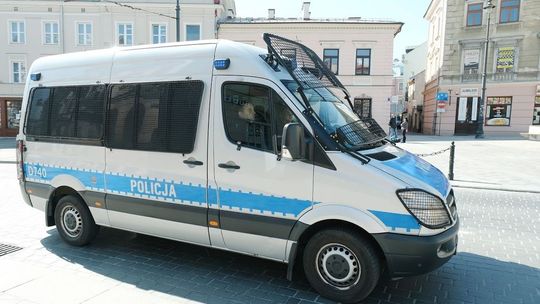 Policja na całej Lubelszczyźnie nakłada kary na tych, którym epidemia nie straszna. Nie przestrzegają kwarantanny, spotykają się ze znajomymi