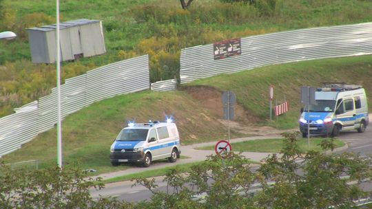 Policja na górkach czechowskich. Zabezpieczali teren znaleziska