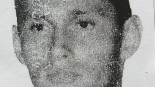 Policja pyta: Kim jest mężczyzna z fotografii?