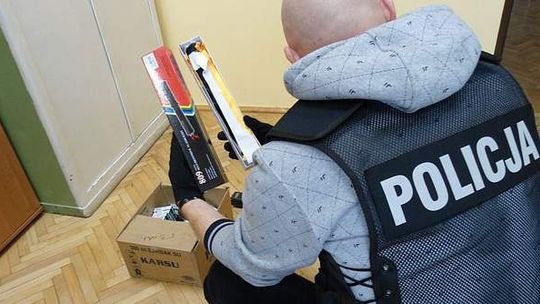 Policja rozbiła wielką grupę handlarzy narkotyków (wideo)