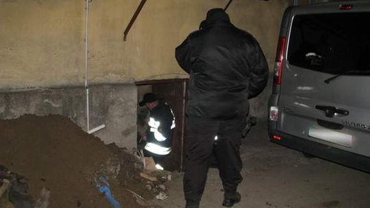 Policja szuka szczątków dziecka. Prawdopodobnie zostało zakopane