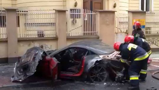 Policja zatrzymała podejrzanego o podpalenie ferrari california