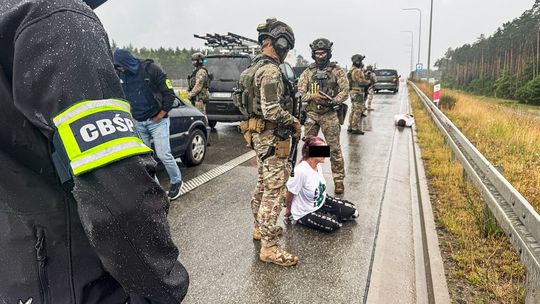 Policjanci CBŚP rozbili gang porywaczy. Brutalnie działali w Polsce i na Łotwie