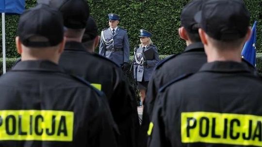 Policjanci już nie chcą być przy Walecznych. Planują przeprowadzkę