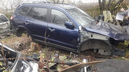 Policjanci odzyskali skradziony w Lublinie samochód. Niestety już w takim stanie