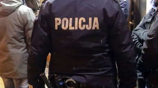 Policjanci pobili 70-latka na komisariacie? Zastępca komendanta do odwołania
