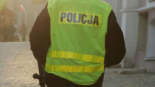 Policjanci "pompowali" statystyki. Odpowiedzą za fałszywe wpisy w dokumentach
