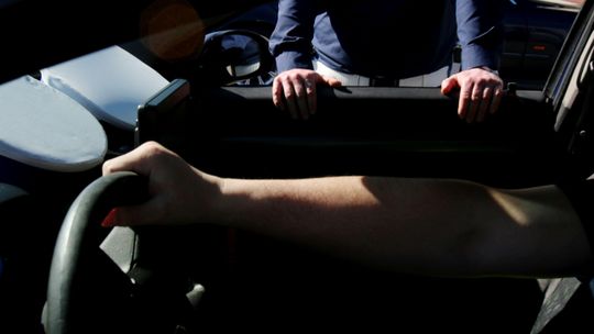 Policjanci walczą o swoje pensje. Od 1 listopada mają nie wystawiać mandatów