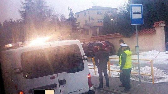 Policjant spowodował wypadek. Świadkowie: Był pijany i agresywny