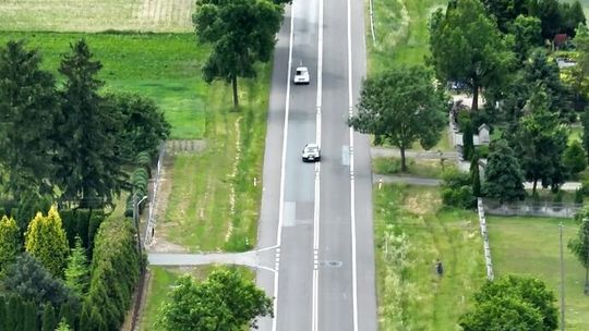 Policyjny dron nad krajową 17. Nikomu się nie upiekło