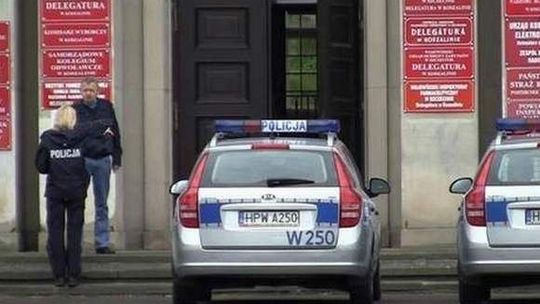 Policyjny pościg. Mężczyzna prawie przejechał kobietę z dzieckiem