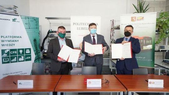 Politechnika Lubelska i MPK będą chomikować energię. Powstaną modułowe magazyny energii