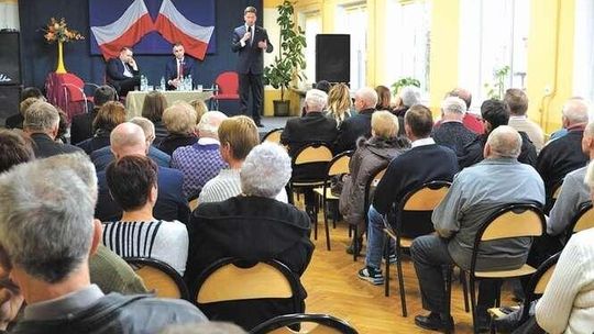 Politycy PiS robią objazd po regionie. "To nie ma nic wspólnego z wyborami samorządowymi."