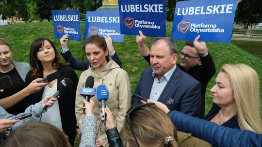 Politycy Platformy Obywatelskiej ruszają w teren. "To będzie zupełnie inna kampania..." [wideo]