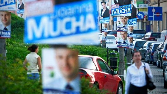 Politycy zapłacą drożej za plakaty wyborcze. 1 zł za mkw.