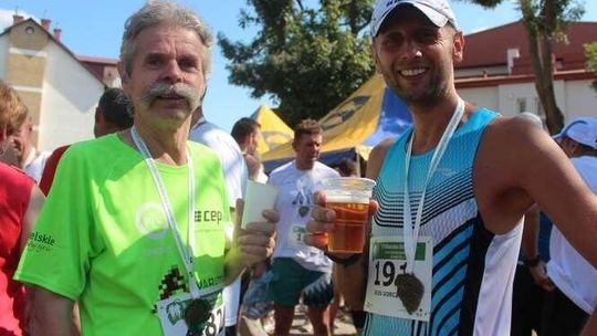 Półmaraton Chmielakowy 2015. Pobiegło 500 osób (ZDJĘCIA)