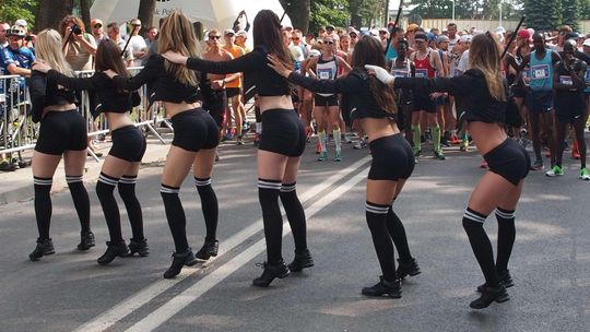 Półmaraton Solidarności 2018. Ponad 600 osób przebiegło ze Świdnika do Lublina [wideo]