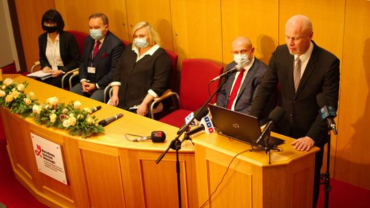 Polscy lekarze przeprowadzili udaną operację przeszczepu narządów szyi