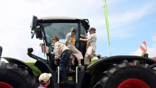 "Polska atrakcyjnym producentem i dostawcą żywności". Raport o polskim rolnictwie