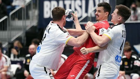 Polska – Niemcy 23:30. Słabo w obronie i ataku