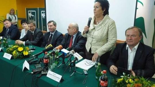 Polska Unia Onkologii też apeluje do marszałka ws. prof. Starosławskiej