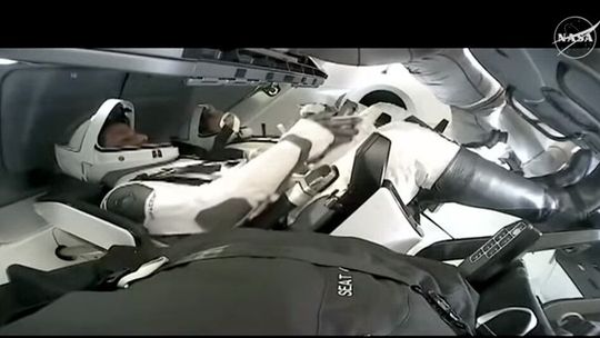 Polski astronauta wraca na Ziemię. Kapsuła Dragon odłączyła się już od ISS