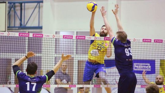 Polski Cukier Avia gra z Krispolem Września, pauza LUK Politechniki