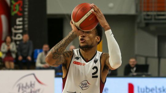 Polski Cukier Start w ostatnich sekundach pokonał Arkę Gdynia. Cleveland Melvin bohaterem [wideo]